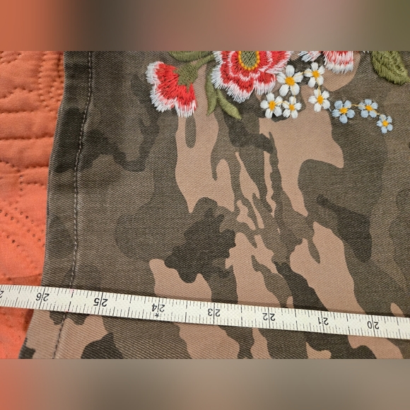 Laurie Felt Camouflage Pants with Floral Embroidery - Picture 6 of 6